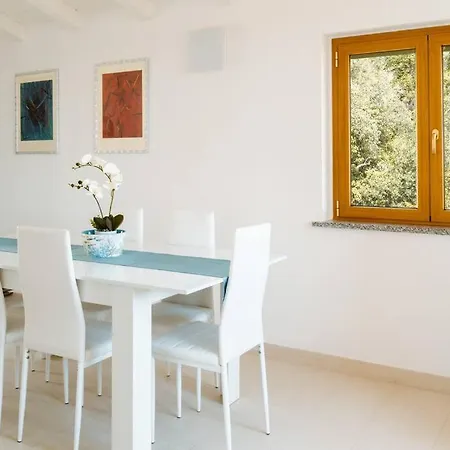 Piccapiana Sea View Attic Flat - Mytouristhome La Spezia