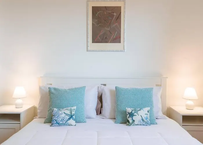 Piccapiana Sea View Attic Flat * La Spezia