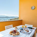 Piccapiana Sea View Attic Flat - Mytouristhome Lägenhet La Spezia