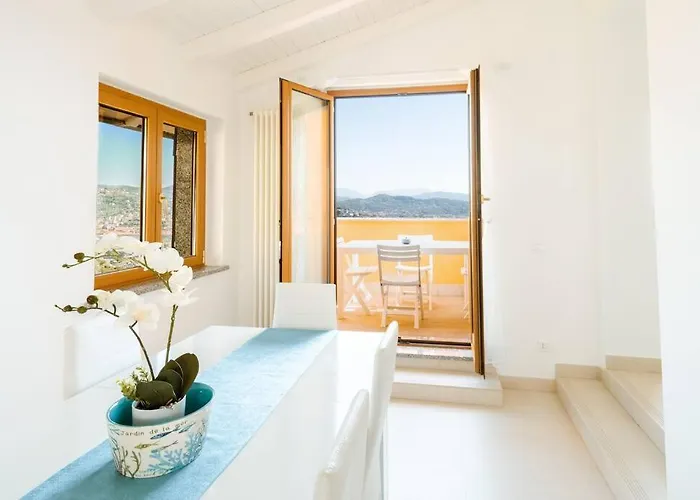 Apartmán Piccapiana Sea View Attic Flat *